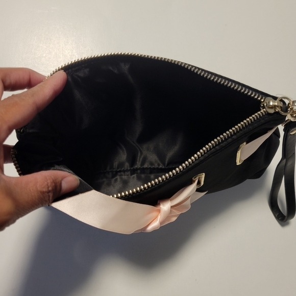 Victoria's Secret NWT Black/pink cosmetic pouch. - Picture 10 of 13